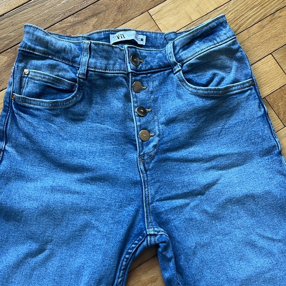 ZARA High-waisted flare jeans Z1975 (8)with gold button-button fly. Altered—>5-6 - Picture 3 of 10